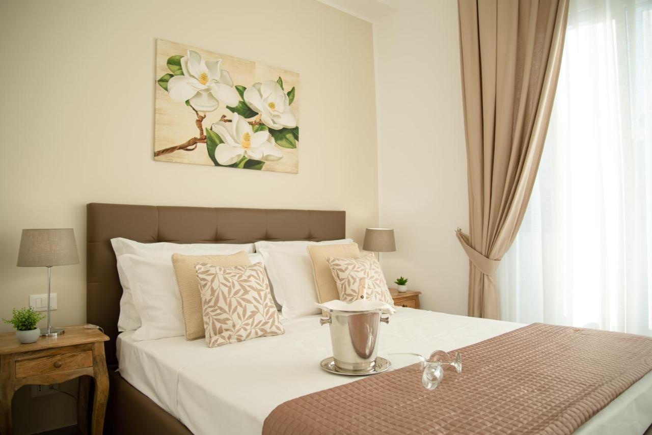 Porta Aragonese Luxury Rooms Palermo Eksteriør billede