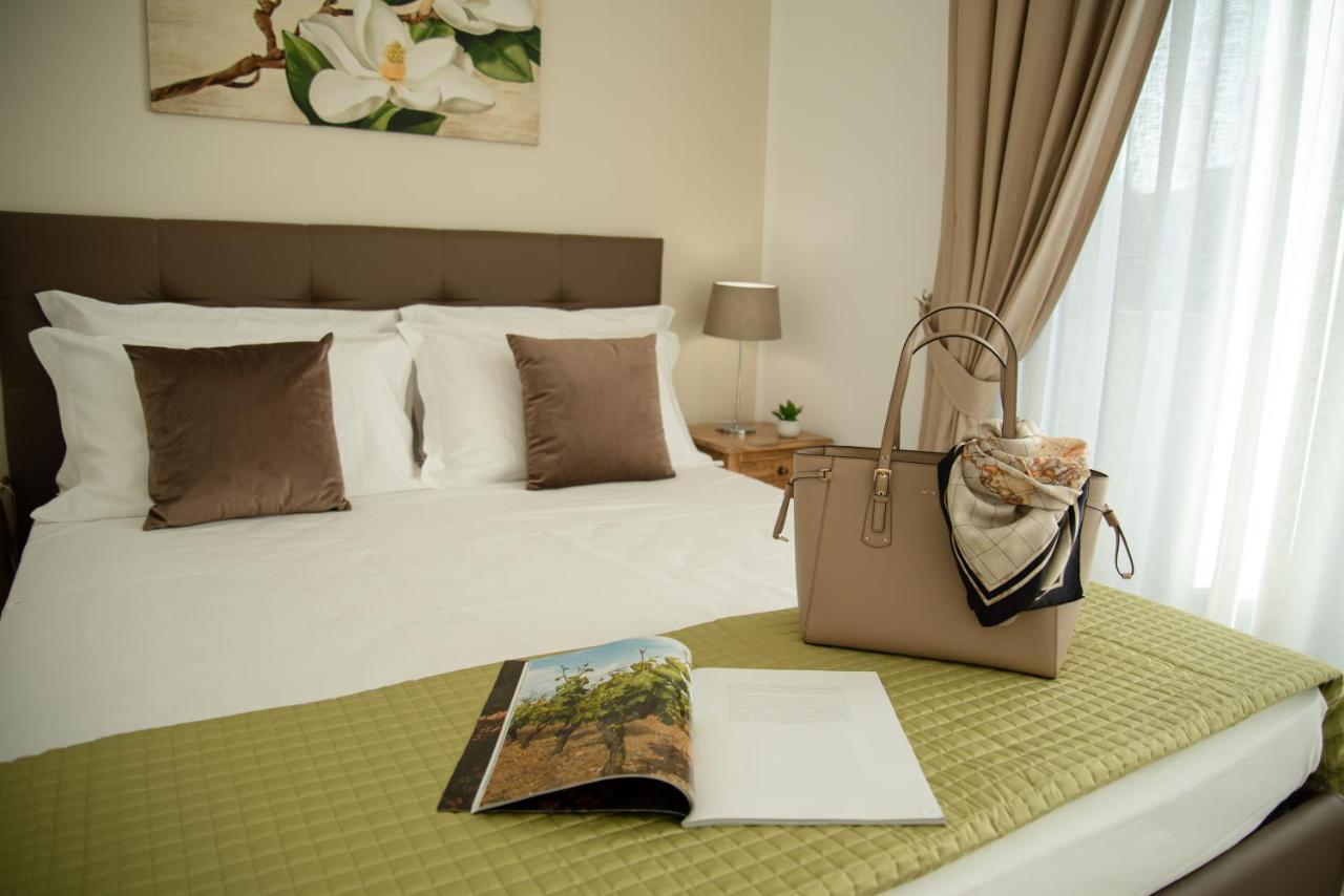 Porta Aragonese Luxury Rooms Palermo Eksteriør billede