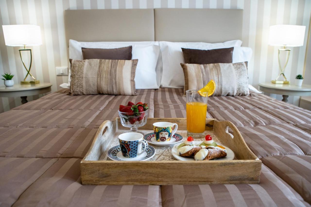 Porta Aragonese Luxury Rooms Palermo Eksteriør billede